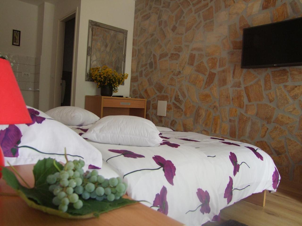 Guest House Korado Ровинь Экстерьер фото