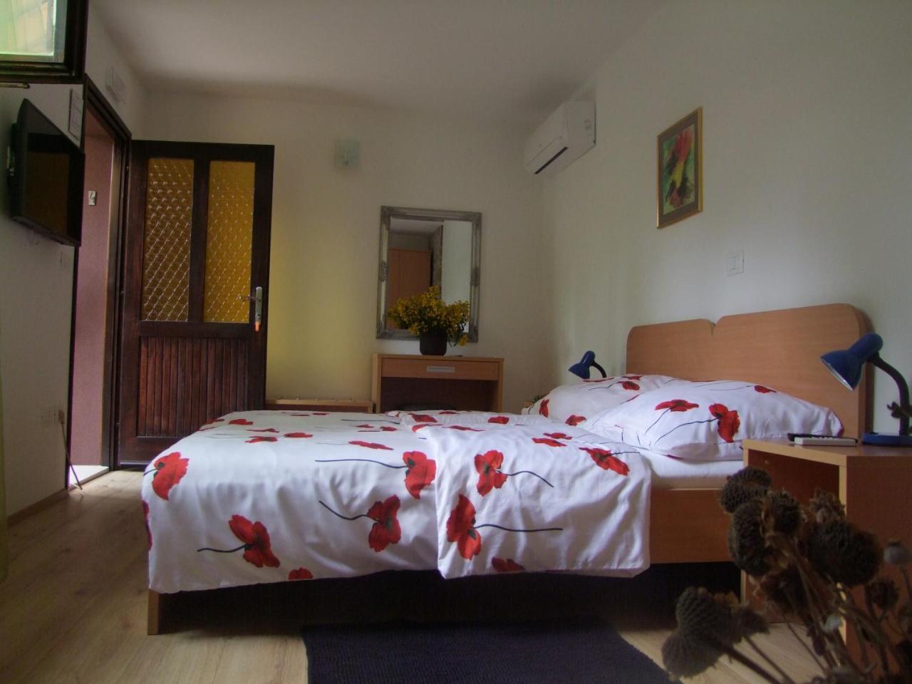Guest House Korado Ровинь Экстерьер фото